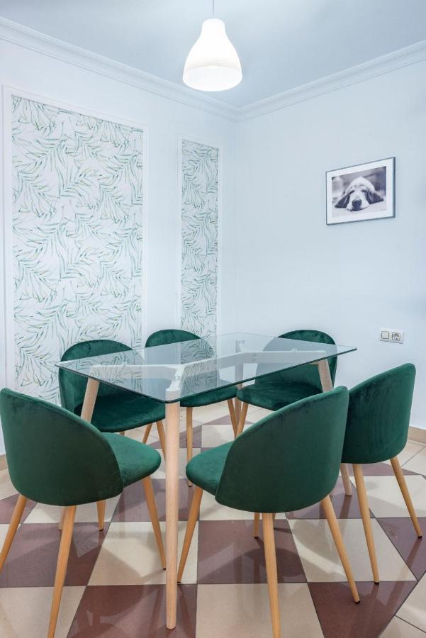 Amplio Apartamento En El Corazon De Sevilla Bagian luar foto